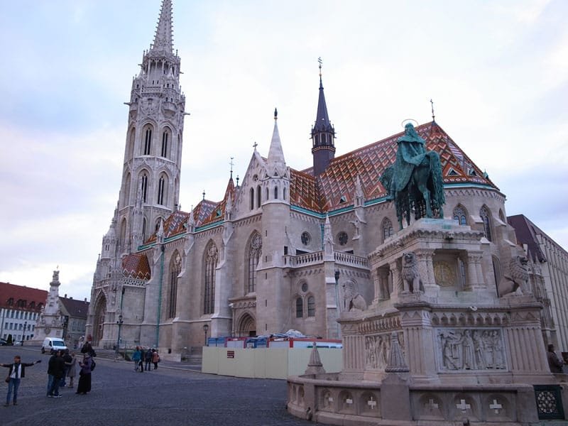 Igreja de Matias no inverno (Matthias Church) - Budapeste foto