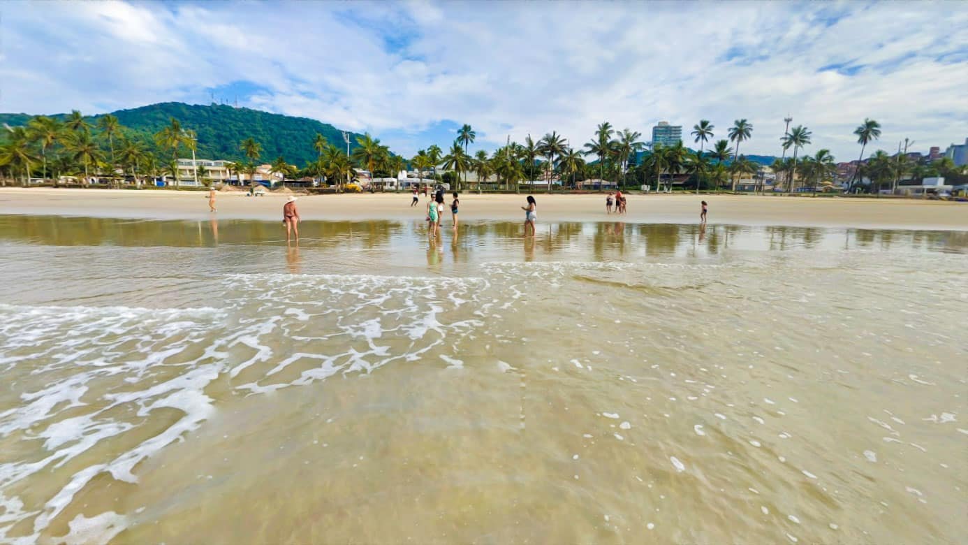 Aluga-se Praia Enseada - Guarujá