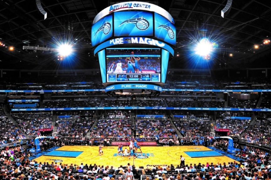 Amway Center em dia de jogo do Orlando Magic