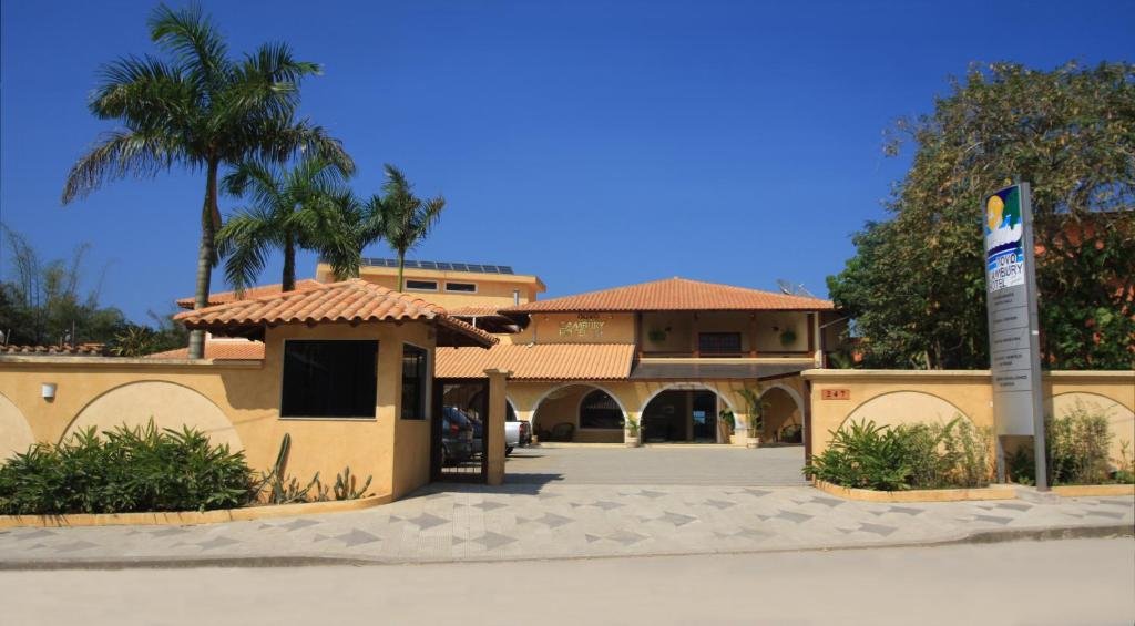 Beach Hotel Cambury
