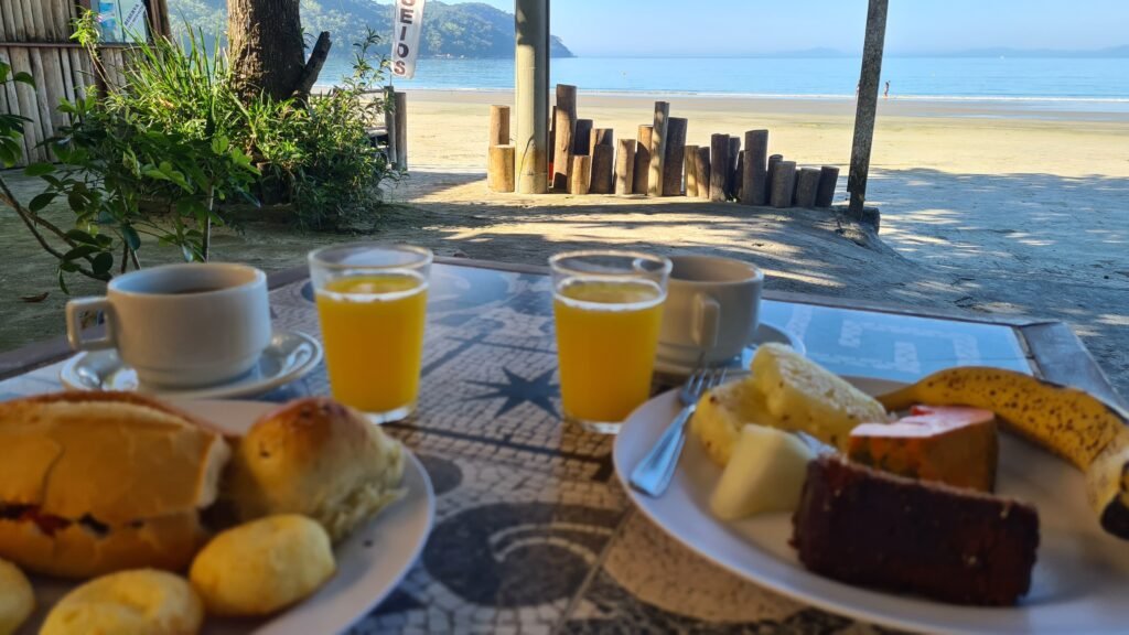Pousada Maanaim 1 - Praia da Enseada - Ubatuba