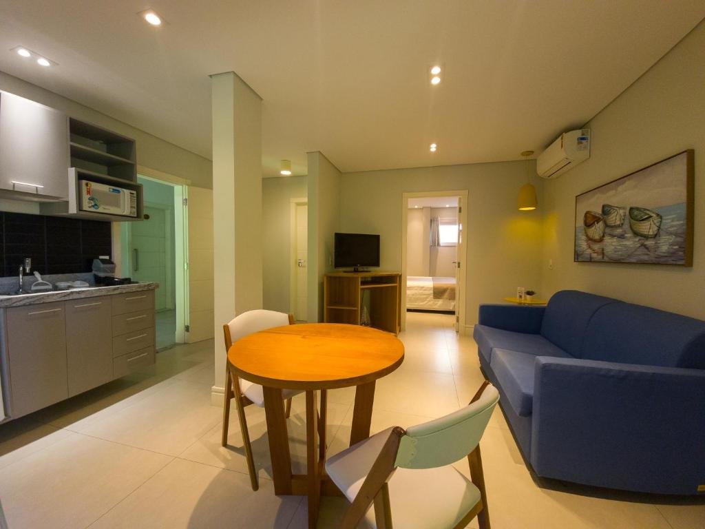 Beach Hotel Villas Cambury