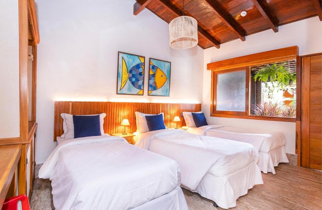 Hotel Village na Praia da Enseada em Ubatuba