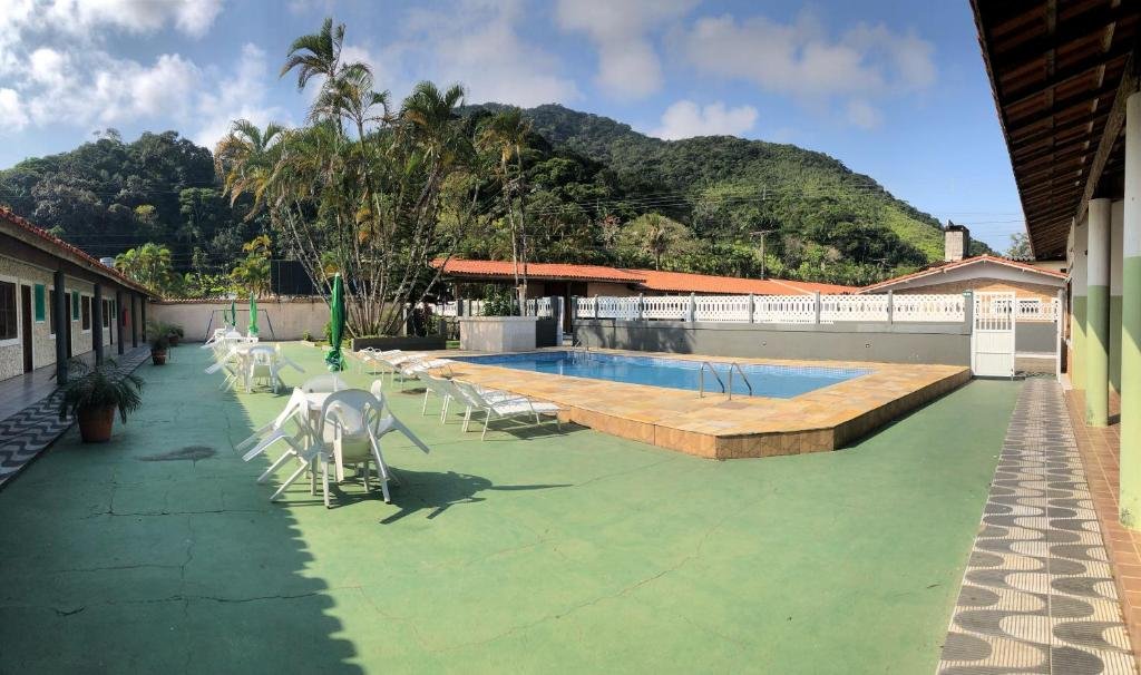 Hotel Pousada Nosso Cantinho em Ubatuba